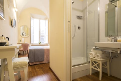 Basic Double Room, Private Bathroom | Down comforters, minibar, in-room safe, individually decorated
