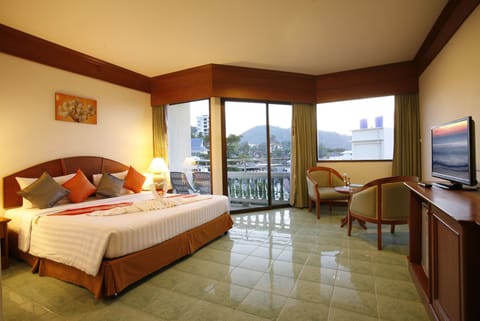 Standard Room | 1 bedroom, premium bedding, in-room safe, desk