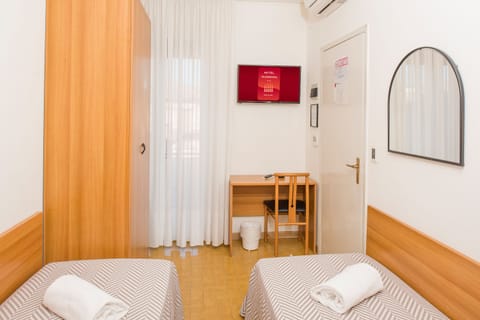 Basic Twin Room, 2 Twin Beds, Balcony | In-room safe, desk, free WiFi