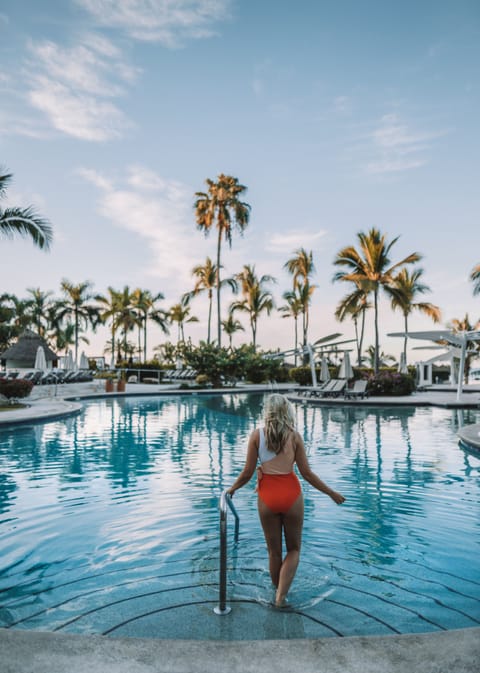 2 outdoor pools, pool umbrellas, sun loungers