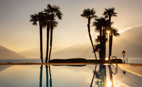 Private beach, water skiing, kayaking, motor boating