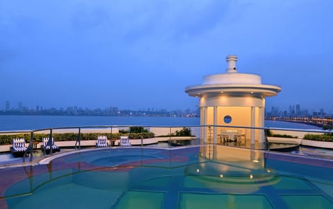 Outdoor pool, pool umbrellas