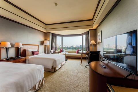 Grand Deluxe Twin Room | Premium bedding, minibar, in-room safe, desk