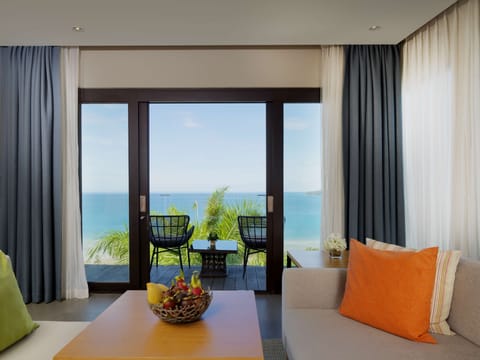 Suite, 1 King Bed, Ocean View (Hilltop) | Minibar, in-room safe, desk, laptop workspace