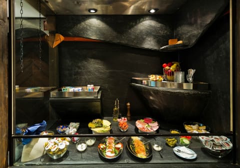 Free buffet breakfast