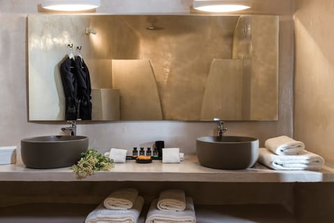 Two Bedroom Suite with Private Pool | Bathroom | Eco-friendly toiletries, hair dryer, bathrobes, slippers