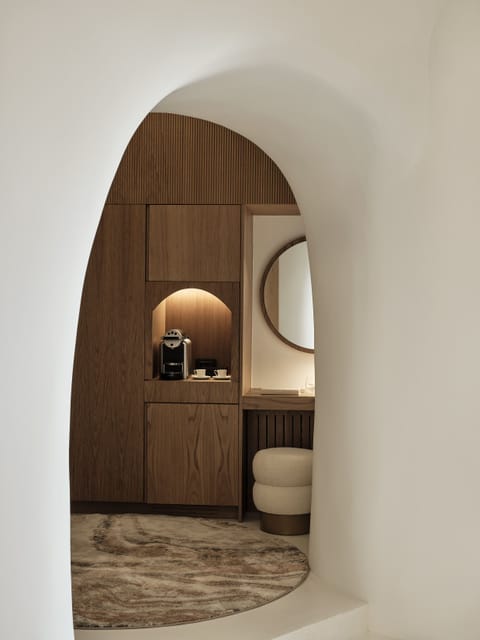 Suite, Private Pool (Prestige) | Egyptian cotton sheets, premium bedding, Tempur-Pedic beds, minibar