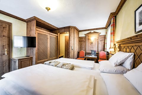 Standard Double Room (Alpina) | In-room safe, free WiFi, bed sheets