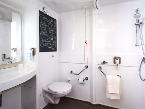 Desk, free WiFi, bed sheets, alarm clocks