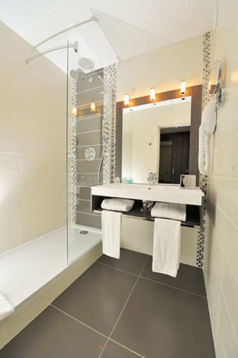 Free toiletries, hair dryer, bathrobes, slippers