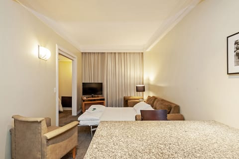 Deluxe Triple Room | Room amenity