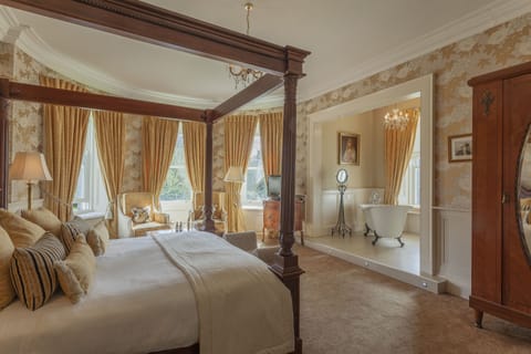 Castle – Junior Suite | Free WiFi, bed sheets