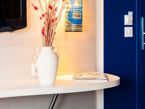 Standard Room, 2 Twin Beds | Premium bedding, desk, soundproofing, free WiFi