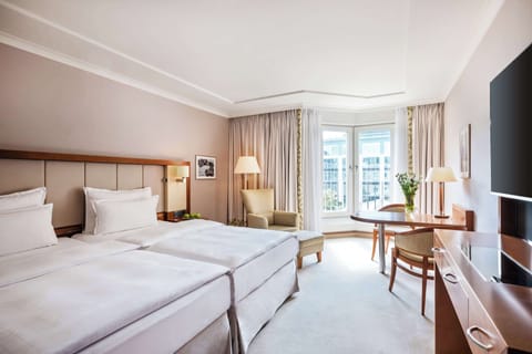 Room (Courtyard) | Premium bedding, down comforters, minibar, in-room safe