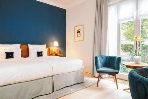 1 bedroom, premium bedding, pillowtop beds, minibar