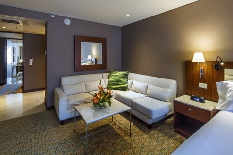 Luxury Room | Premium bedding, in-room safe, desk, laptop workspace