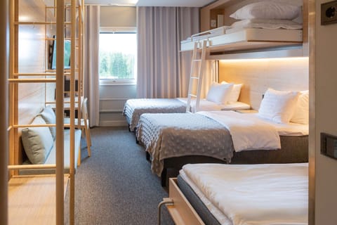 Family Room (Large) | Desk, blackout drapes, soundproofing, free WiFi