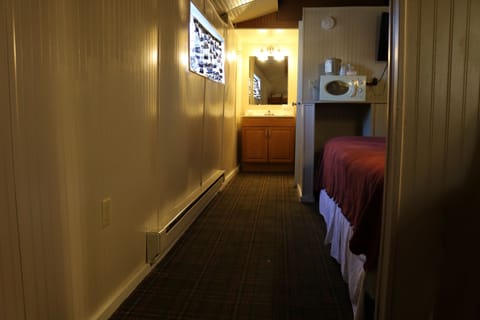 Baggage Car, 2 Double Beds and 2 Single Bunks | Individually decorated, individually furnished, blackout drapes