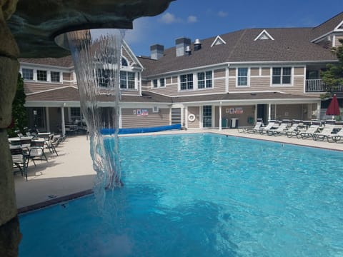 Indoor pool, seasonal outdoor pool, pool umbrellas, sun loungers