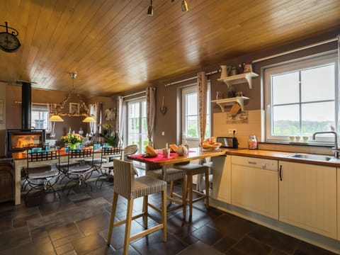 House | Private kitchen | Highchair