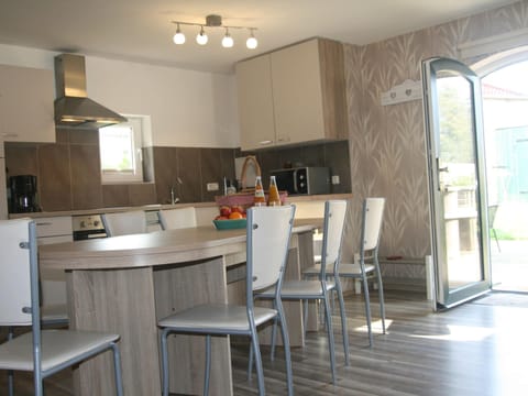 House | Private kitchen | Highchair