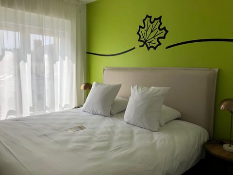 Superior Room, 2 Twin Beds, Non Smoking | Desk, laptop workspace, blackout drapes, free WiFi