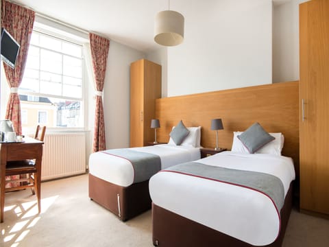 Deluxe Triple Room, Multiple Beds | Premium bedding, Select Comfort beds, blackout drapes, free WiFi