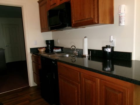 One Bedroom King Suite Oceanfront with Jetted Tub | Private kitchen | Microwave, coffee/tea maker