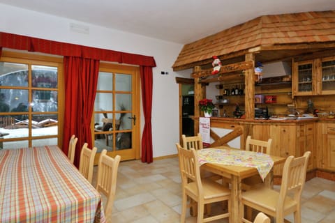 Apartment | Game room