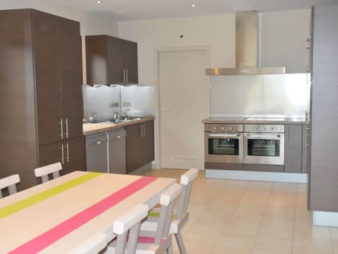 House | Private kitchen | Highchair