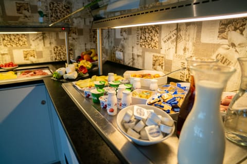 Daily buffet breakfast (EUR 17 per person)