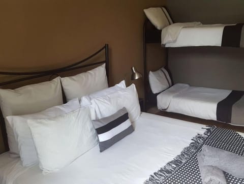Double Room | Iron/ironing board, free WiFi, bed sheets