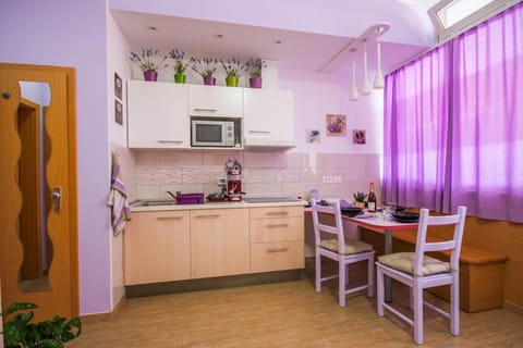 Private kitchenette