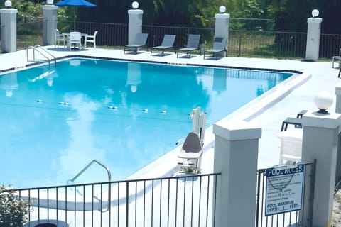 Outdoor pool, sun loungers