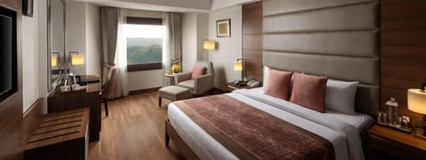 Executive Room | Premium bedding, down comforters, minibar, in-room safe