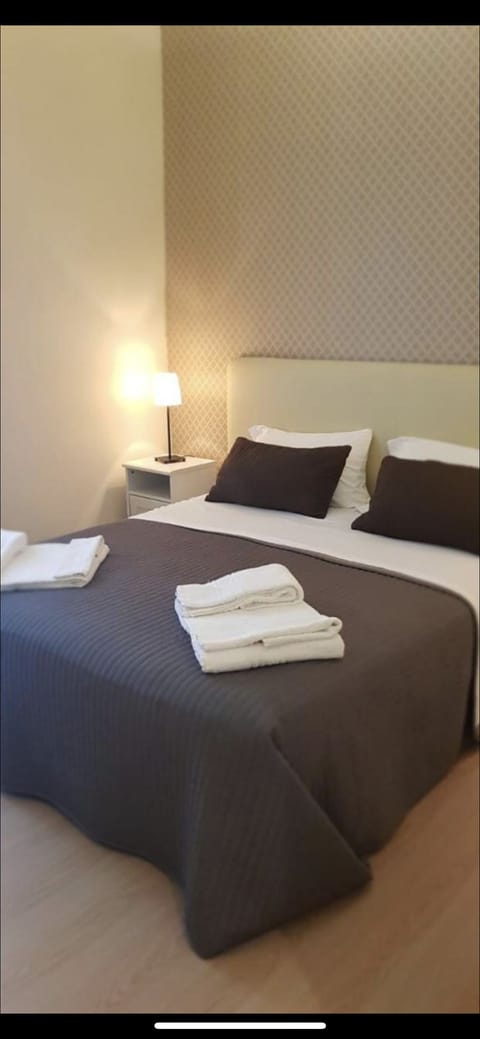 Standard Double Room, 1 Double Bed, City View | Air conditioning