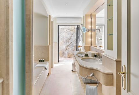Junior Suite (L Atelier) | Bathroom | Separate tub and shower, designer toiletries, hair dryer, bathrobes