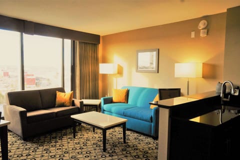 Suite, 1 Bedroom, Non Smoking | Premium bedding, pillowtop beds, in-room safe, desk