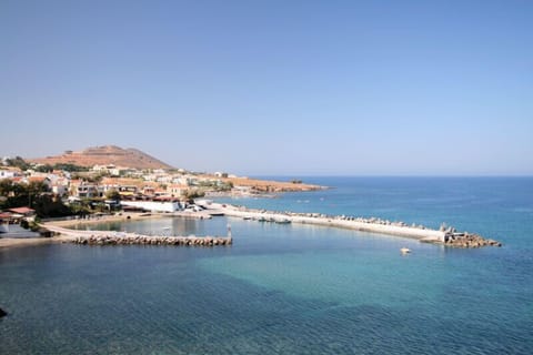 Beach nearby, 2 beach bars