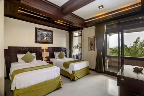 Deluxe Room | 1 bedroom, minibar, in-room safe, individually decorated