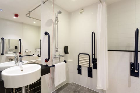 Standard Room, 1 Double Bed, Accessible | Bathroom | Shower, hair dryer, towels