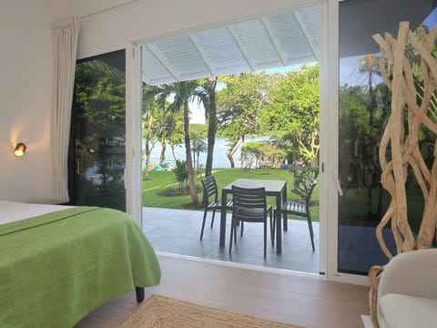 Bungalow, 1 King Bed with Sofa bed, Sea Facing | In-room safe, desk, laptop workspace, blackout drapes