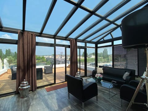 Premium Room | Minibar, in-room safe, individually decorated, desk