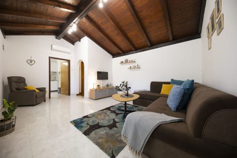 Apartment (A1) | Living room