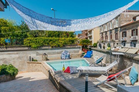 Seasonal outdoor pool, sun loungers