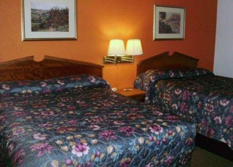 Standard Room, 2 Queen Beds, Non Smoking | Iron/ironing board, rollaway beds, free WiFi, bed sheets