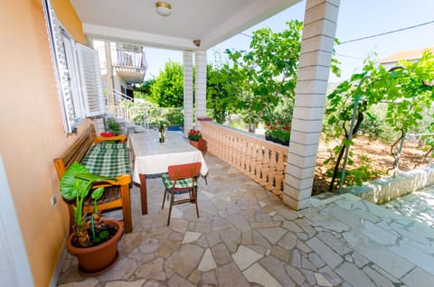 Apartment (One Bedroom Apartment with Terrace) | Terrace/patio