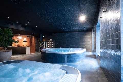 Sauna, spa tub, steam room, body treatments, facials, 3 treatment rooms