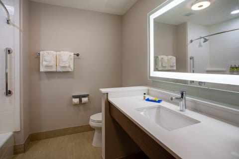 Standard Room, 2 Queen Beds, Accessible (Mobility, Access Tub) | Bathroom | Hair dryer, towels