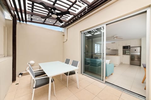 Apartment, 1 King Bed, Terrace | Terrace/patio